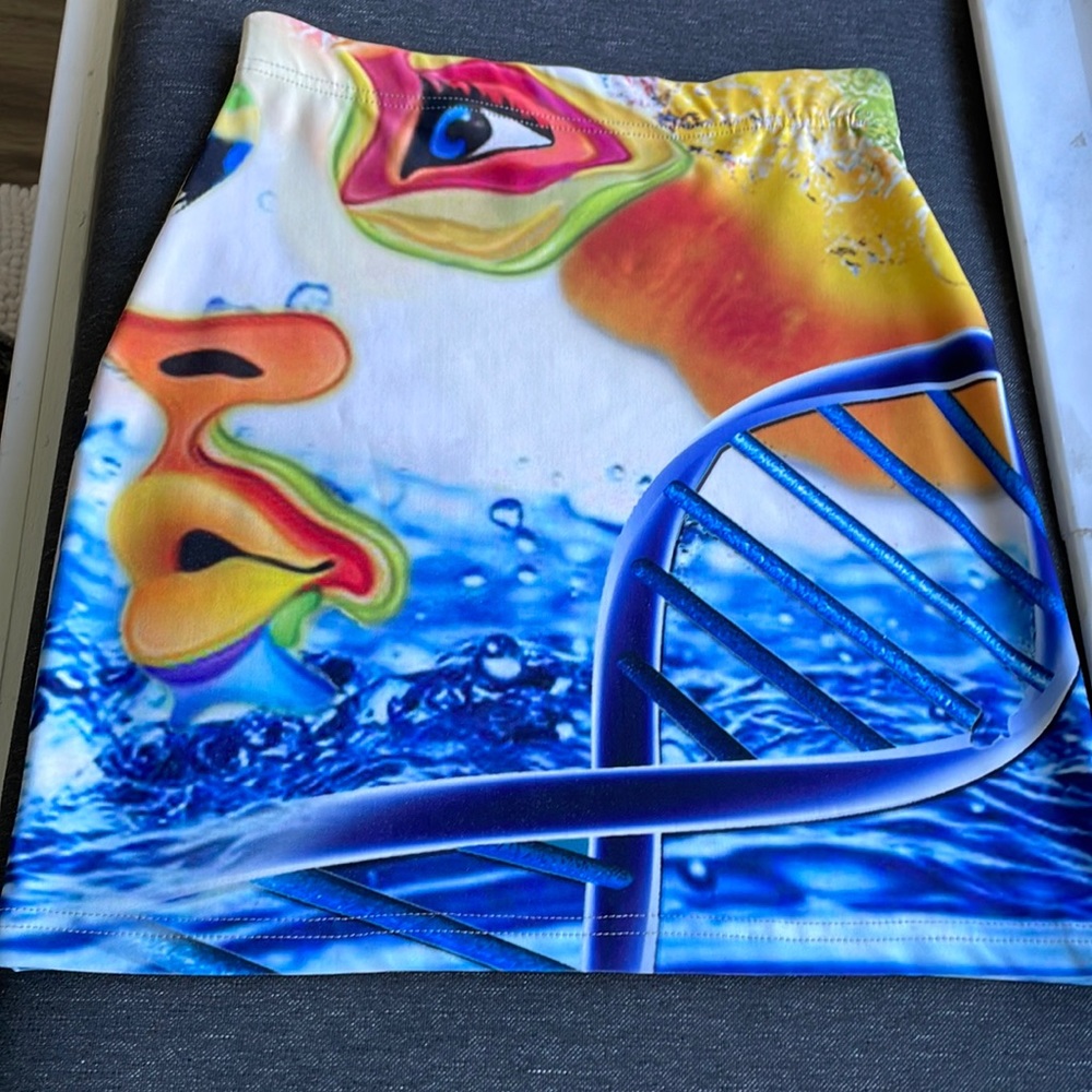 SOLD—ART OF WHERE-Stretch skirt with DNA- size M